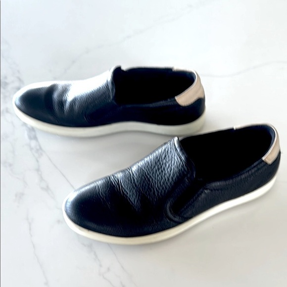 ECCO Women Aimee Elastic Slip On Sneakers Loafers Size 8 - Picture 1 of 9